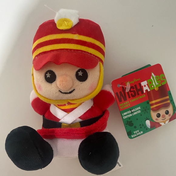 Disney Wishables, Toy Soldier, Merry Christmas Series Limited Release - Picture 4 of 6